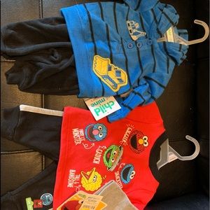 Bundle! Two newborn outfits NWT